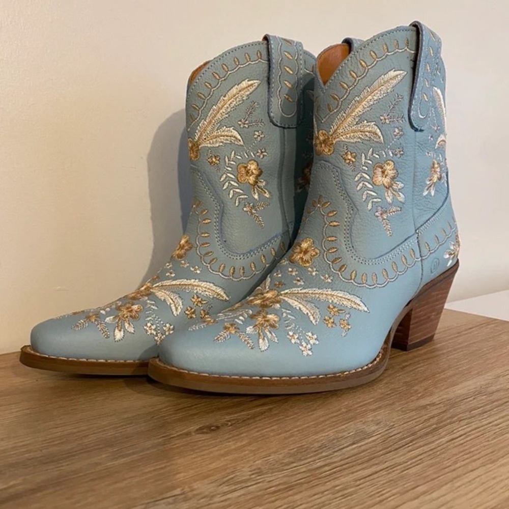 Embroidered Light Blue Western Ankle Boots with Gold Detail